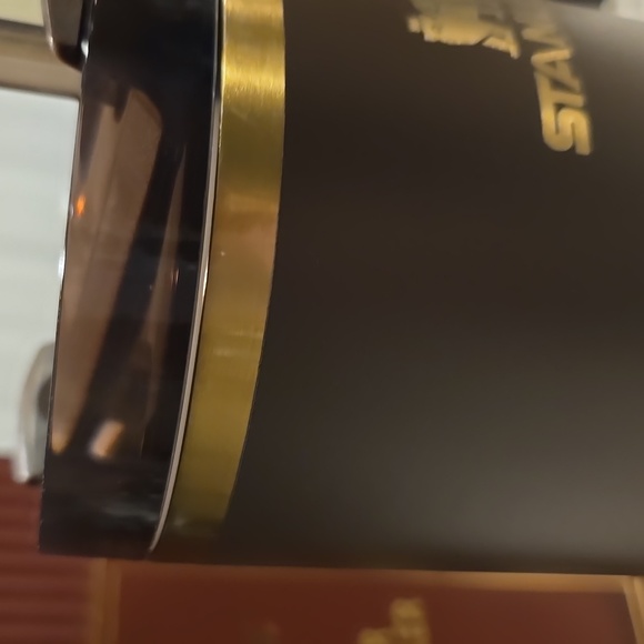 Stanley Limited Edition Chocolate Gold 40oz Quencher - Picture 7 of 13